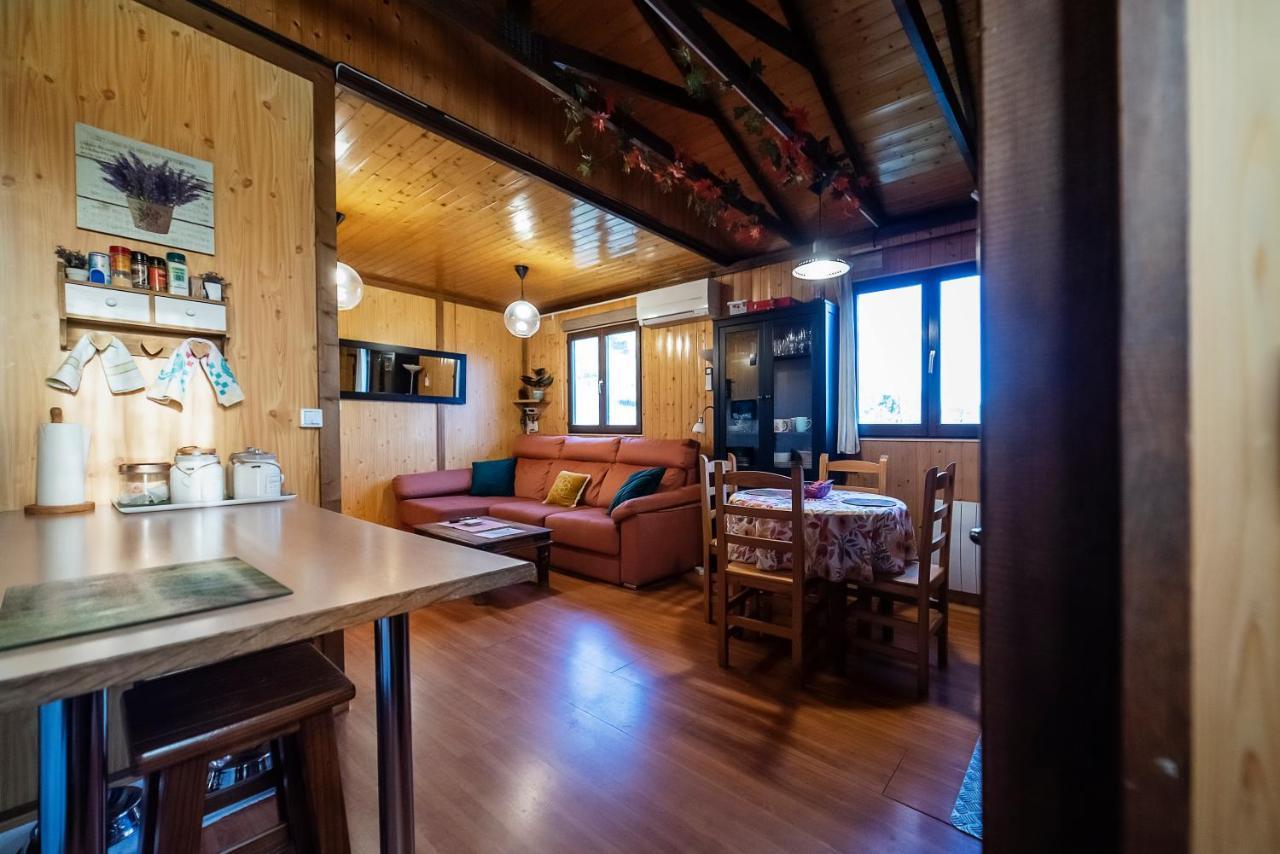 Casa Rural La Canadiense Log Cabin ξενώνας Buenache de la Sierra Εξωτερικό φωτογραφία